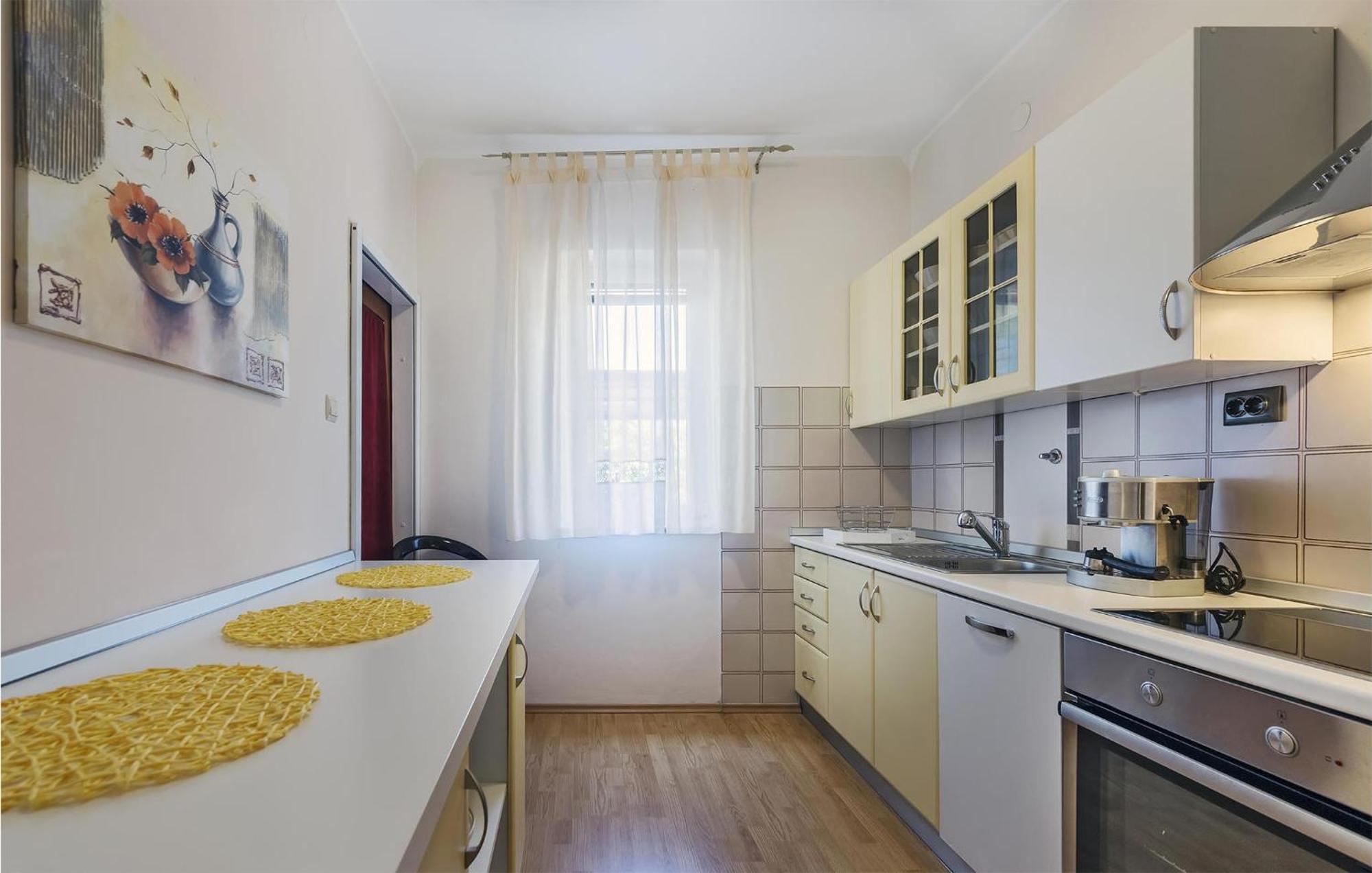 2 Bedroom Beautiful Apartment In Valtura Exterior photo